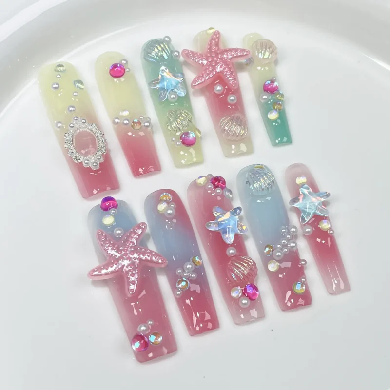 Adorable 10pc Cute Bear Rhinestone Fake Nails | Extra Long & Shiny - Image 3